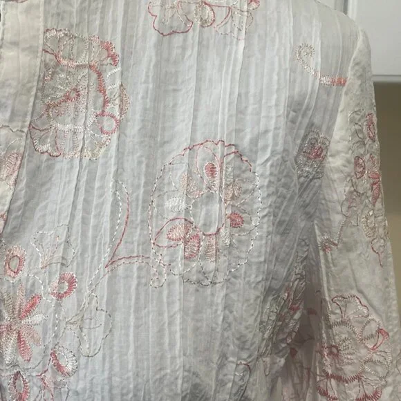 Fred David Womens L Blouse Floral Embroidered Button Front Crinkle Stretch Top - Picture 6 of 13